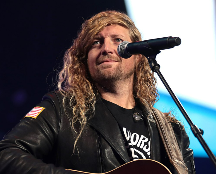 Sean Feucht performing at an event in Phoenix, Ariz., in December 2021.