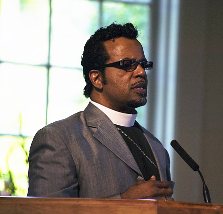 Bishop Carlton Pearson preaches a sermon in a photo published in 2006.