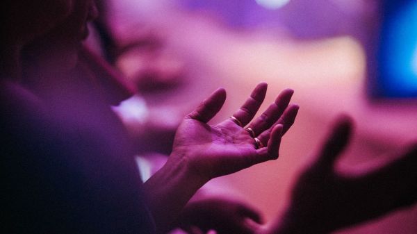 7 signs you're a cessationist (even if you're charismatic)