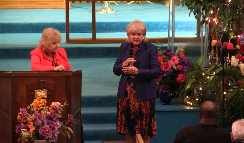 Identical twin sisters and pastors, Kimberly Hjelt (L) and Stephanie Hjelt (R), both perished in a fire at their Word & Spirit church in Portland Oregon.