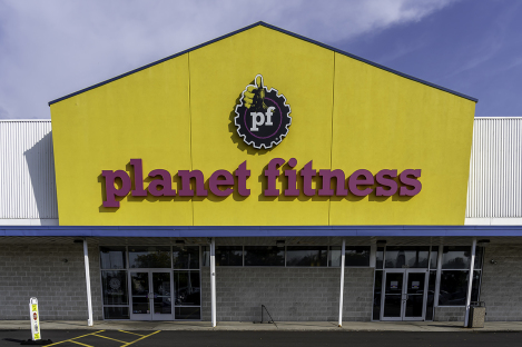 Planet Fitness staffer accompanied man in woman's locker room, ex-member says