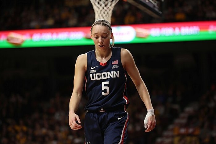 University of Connecticut women's basketball guard Paige Bueckers plays in a game on Nov.19, 2023, at Williams Arena in Minneapolis, Minnesota (photo credit John McClellan)