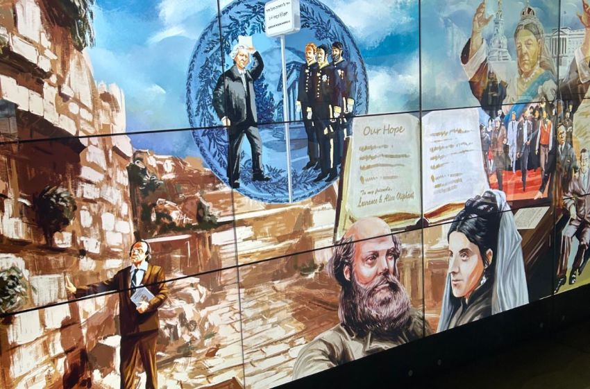 Queen Victoria (R) is one of many historic figures depicted in the "Hall of Visionaries" exhibit at the Friends of Zion museum in Jerusalem, Israel.