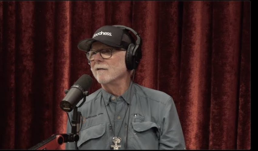 Alan Graham appears on "The Joe Rogan Experience" podcast.