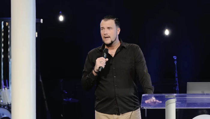 Chris Reed has resigned as leader of MorningStar Ministries.