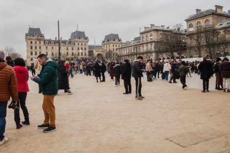Long lines awaited visitors attempting to enter Notre Dame Cathedral over Christmas. 