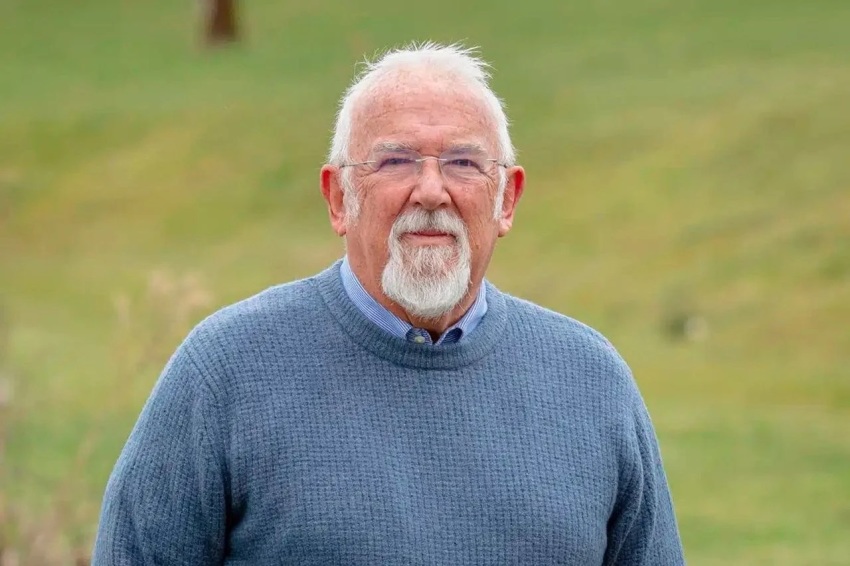 Pastor Clive Johnston