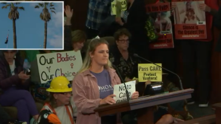 A screenshot of Tarin Swain speaking at a March 18 meeting of the Ventura City Council. 