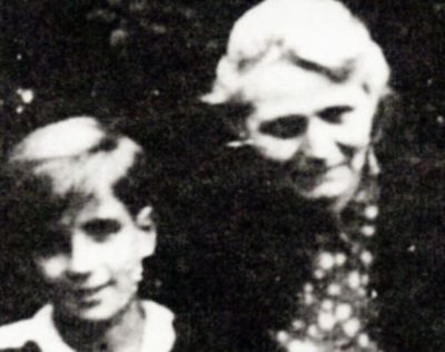 Holocaust survivor Jochen “Jack” Wurfl (L) and Irma Franzen-Heinrichsdorff (R), who took care of the Jewish boy and his brother during WWII.