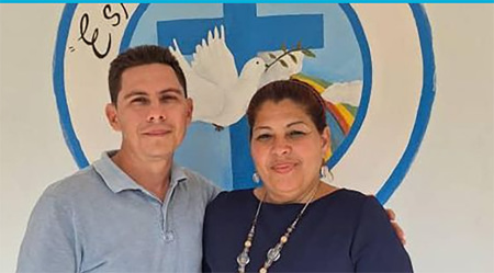 Pastors Luis Guillermo Borjas and Roxana Rojas