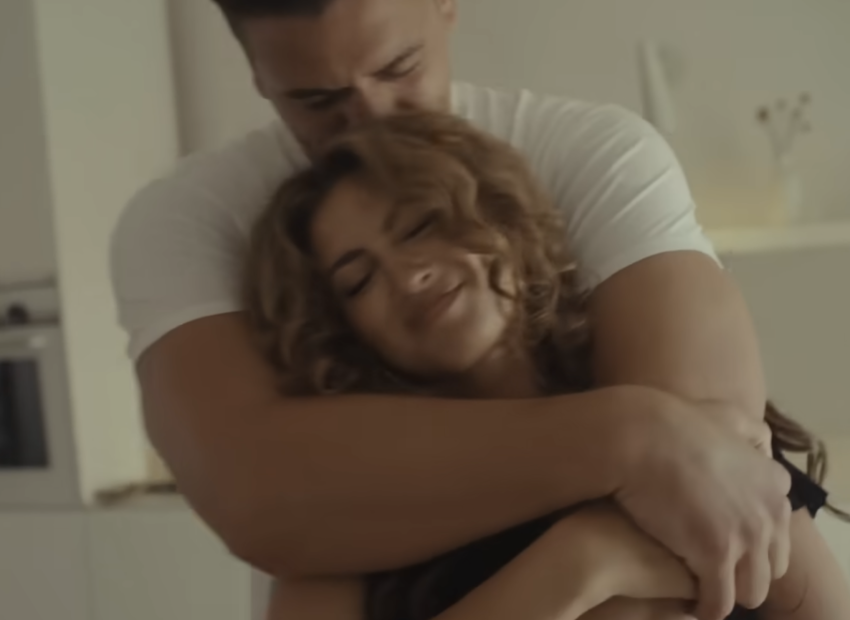 Screengrab/Tori Kelly YouTube