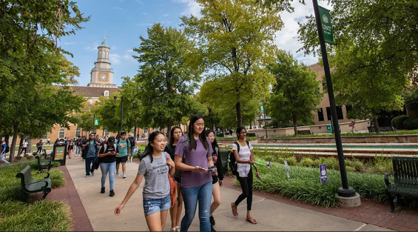 Students walking at the Denton campus of University North Texas.