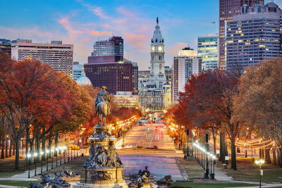 Cityscape overlooking Benjamin Franklin Parkway in Philadelphia, Pennsylvania. 