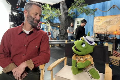 Kirk Cameron returns with season 2 of ‘Iggy and Mr. Kirk,' talks identity, AI and raising kids in a digital age