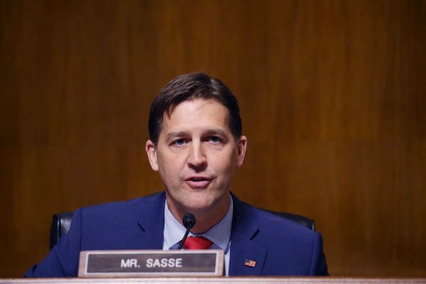 Ben Sasse reveals terminal cancer, points to faith in Christ: 'A real Deliverer'