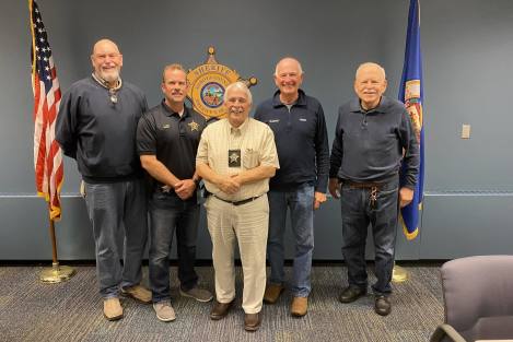 Minn. community mourns beloved pastor, chaplain who died after helping motorist stuck in snow