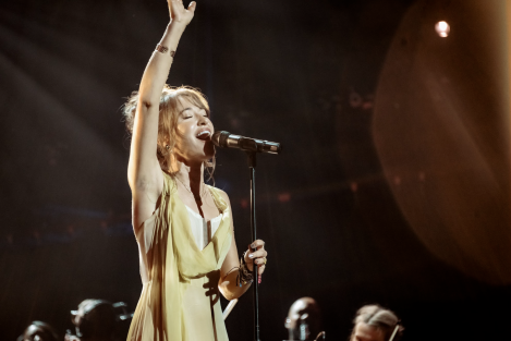 Lauren Daigle says Gen Z is the 'future' of revival: 'It's amazing to watch'