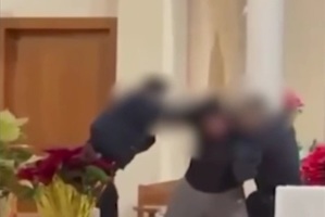 Man violently disrupts NYC church service, storms altar, gets tased by police