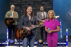 Brandon Lake leads worship on GMA, jokes he and Maury Povich 'tell people who the father is'