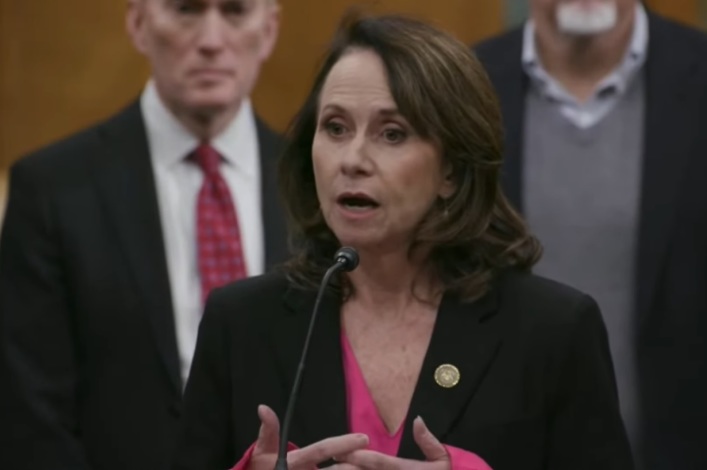 Republicans urge Trump to crack down on shipment of abortion drugs across state lines