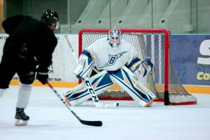 USA Hockey alters eligibility policy, draws ire of first openly trans player