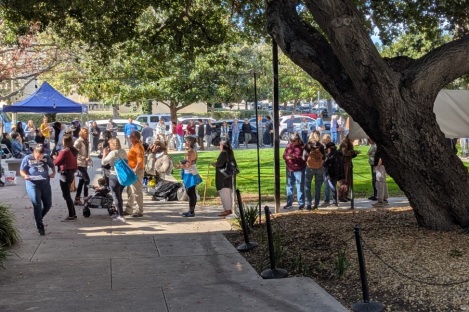 Hundreds attend California church's workshop on responding to ICE raids