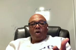 New England Patriots chaplain coaching players to be great husbands, fathers: 'Be a blessing'