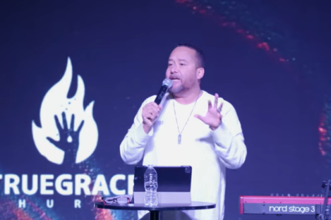 Bilingual Texas church removes pastor from website after reported arrest 