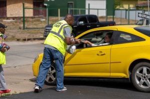 ‘Make the Gospel visible’: Kansas church gives away $4K in free gas cards to commuters