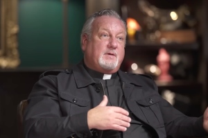 Tennessee exorcist says Spielberg alien film could be 'cursed,' questions DC exorcist's removal