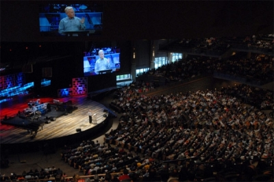 Thousands of church leaders join the 2007 Willow Creek Leadership Summit in South Barrington, Ill. The summit was featured live via videocast in cities across the globe.