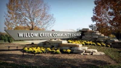 Willow Creek Community Church erected a new sign at its South Barrington campus in Illinois. The megachurch celebrated its 35th anniversary Oct. 9-10, 2010.