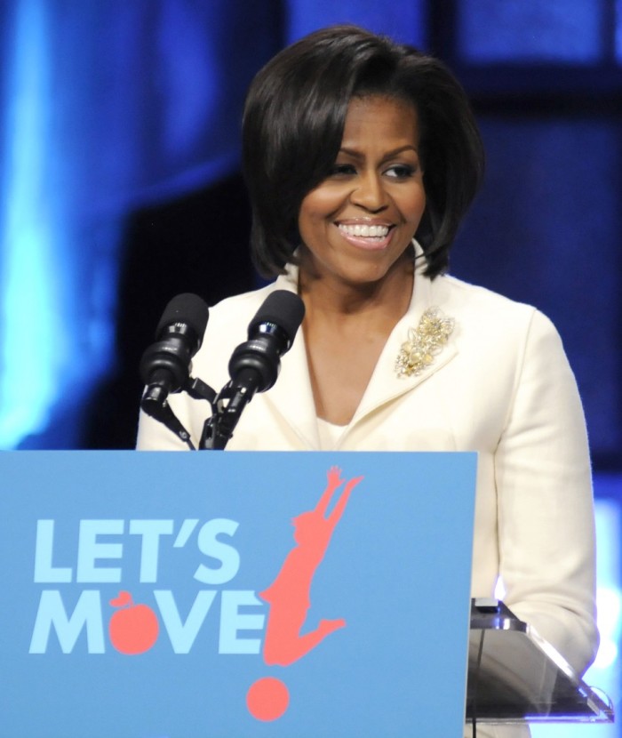 Michelle Obama First Lady’s plane forced to abort landing due to controller’s mistake