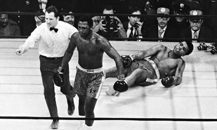 Credit : Joe Frazier knocks down Muhammed Ali.
