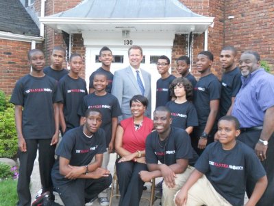 The members of the WANTED Project with Rev. KC Jones and the Mayor.