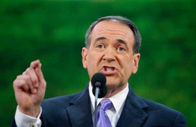 Former Republican presidential candidate Mike Huckabee speaks during the third session of the 2008 Republican National Convention in St. Paul, Minnesota September 3, 2008.