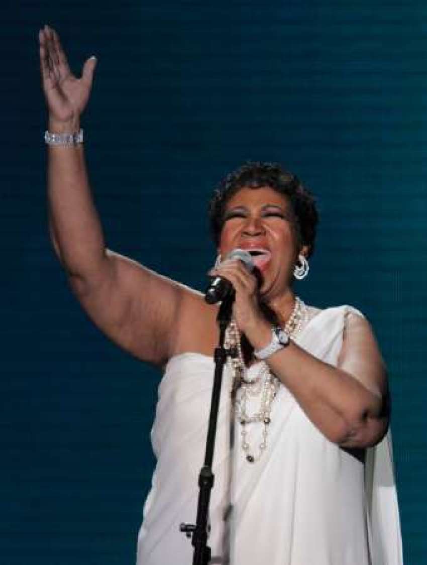Singer Aretha Franklin performs during the taping of 