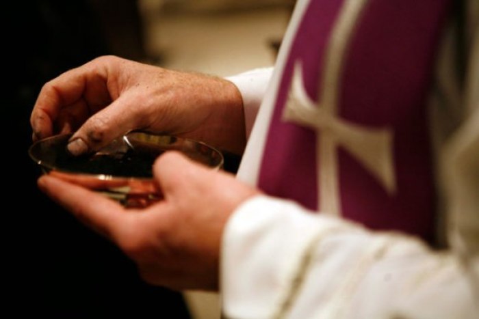 The primarily Catholic tradition of Ashes on Ash Wednesday are not the only way Christians of many denominations begin Lenten season. Many simply make a vow to fast, pray, or participate in other acts of faith during this time, February, 2012.