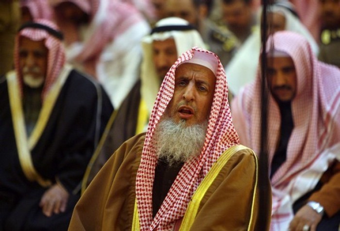 'Abd al-'Aziz ibn 'Abdillah ?l ash-Shaikh, the Grand Mufti of Saudi Arabia.
