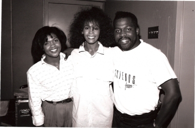 BeBe and Cece Winans with a young Whitney Houston