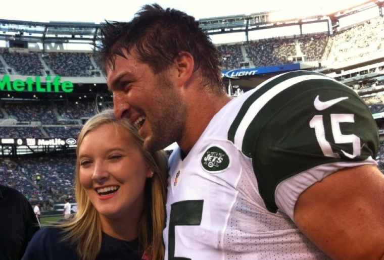 New York Jets quarterback Tim Tebow meets with 16-year-old Slone Kays as a part of the Tim Tebow Foundation's W15H program.