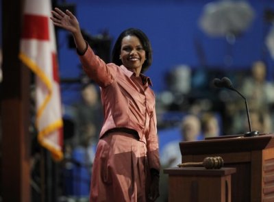 Former U.S. Secretary of State Condoleezza Rice waves as she arrives to address the third session of the 2012 Republican National Convention in Tampa, Florida, August 29, 2012.