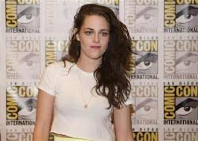 Actress Kristen Stewart arrives for a panel discussion for the upcoming film ''The Twilight Saga Breaking Dawn Part 2'' at Comic-Con in San Diego, California July 12, 2012.