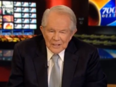 Pat Robertson speaks about atheists and Christmas on CBN's 'The 700 Club.'