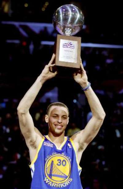 Stephen Curry, Golden State Warriors point guard, won the skills challenge event during the NBA All-Star weekend in 2011.