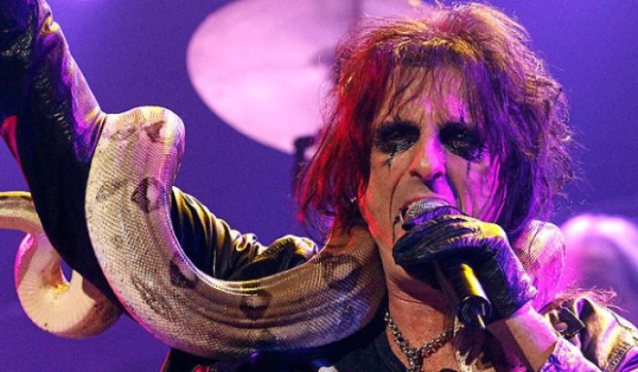 Alice Cooper performs at the third annual Golden Gods awards in Los Angeles, California, April 20, 2011.