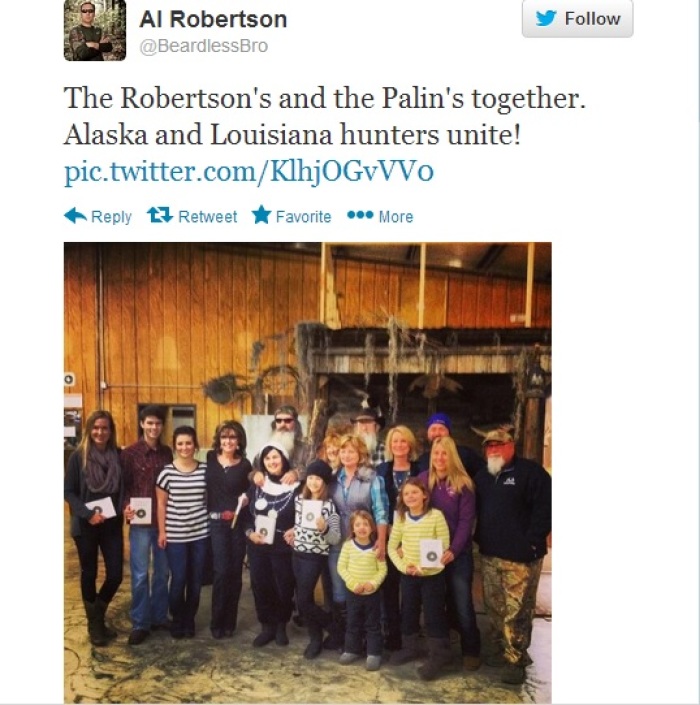 Former Governor of Alaska Sarah Palin with 'Duck Dynasty' clan while on her national book tour in West Monroe, Louisiana.