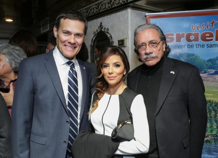 Israeli Consul David Siegel (Left) is with actress Eva Longoria and Edward James Olmos at the Fiesta Shalom at Sea event held last November to celebrate the strong and expanding relationship between the Hispanic and Jewish communities in Los Angeles and other parts of the U.S., (Nov. 24, 2013)