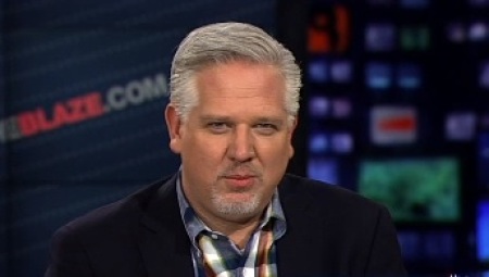 Conservative television personality Glenn Beck speaks to Fox News Host Megyn Kelly on "The Kelly File," Jan. 21, 2014.