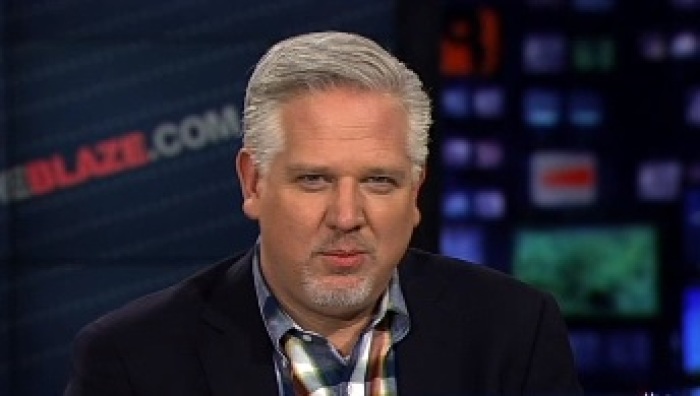 Conservative television personality Glenn Beck speaks to Fox News Host Megyn Kelly on 'The Kelly File,' Jan. 21, 2014.